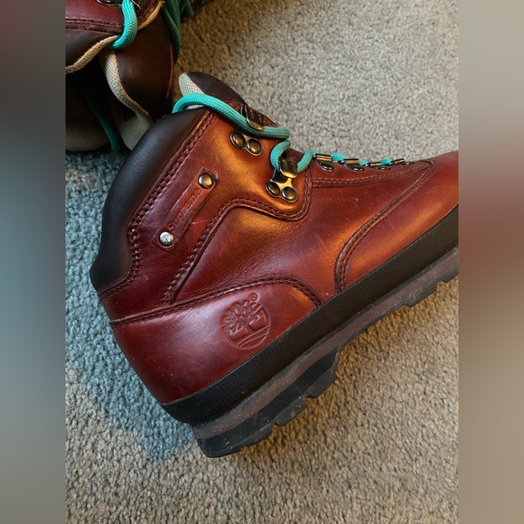 Supreme Timberland Hiking Boots - Picture 4 of 15